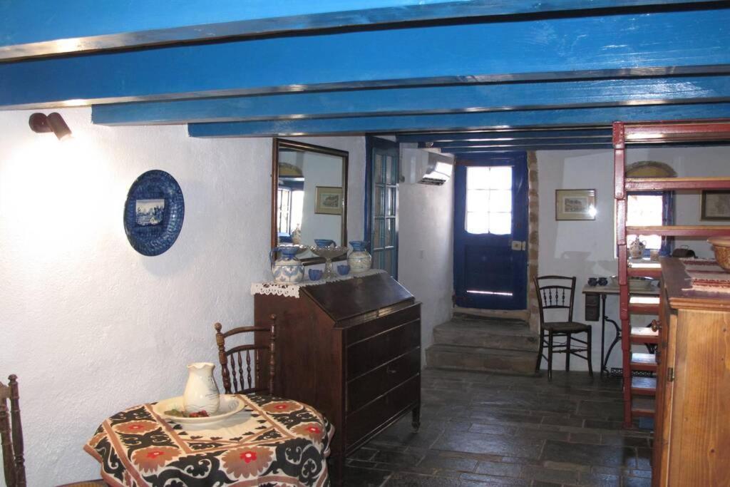 Blue Door Apartment Monemvasia Ngoại thất bức ảnh