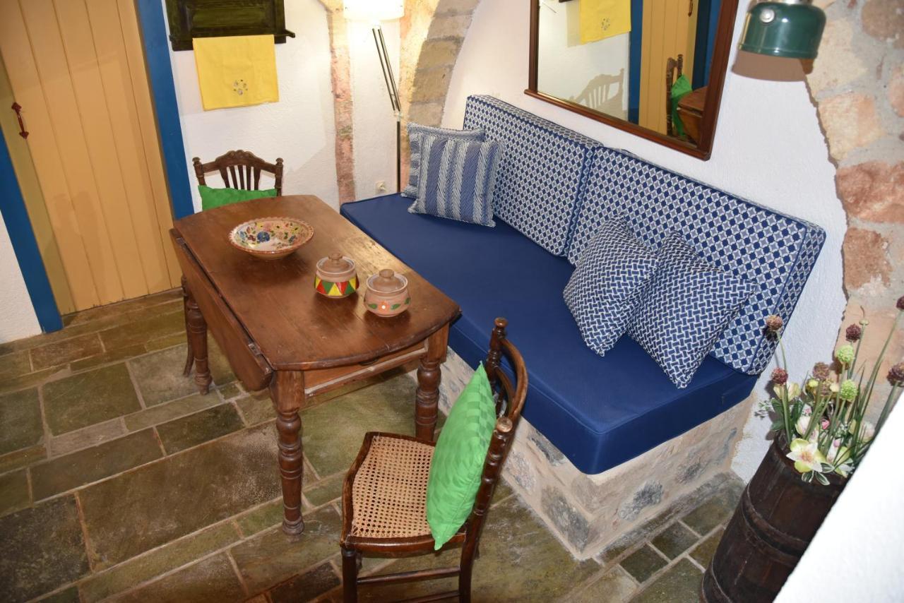 Blue Door Apartment Monemvasia Ngoại thất bức ảnh